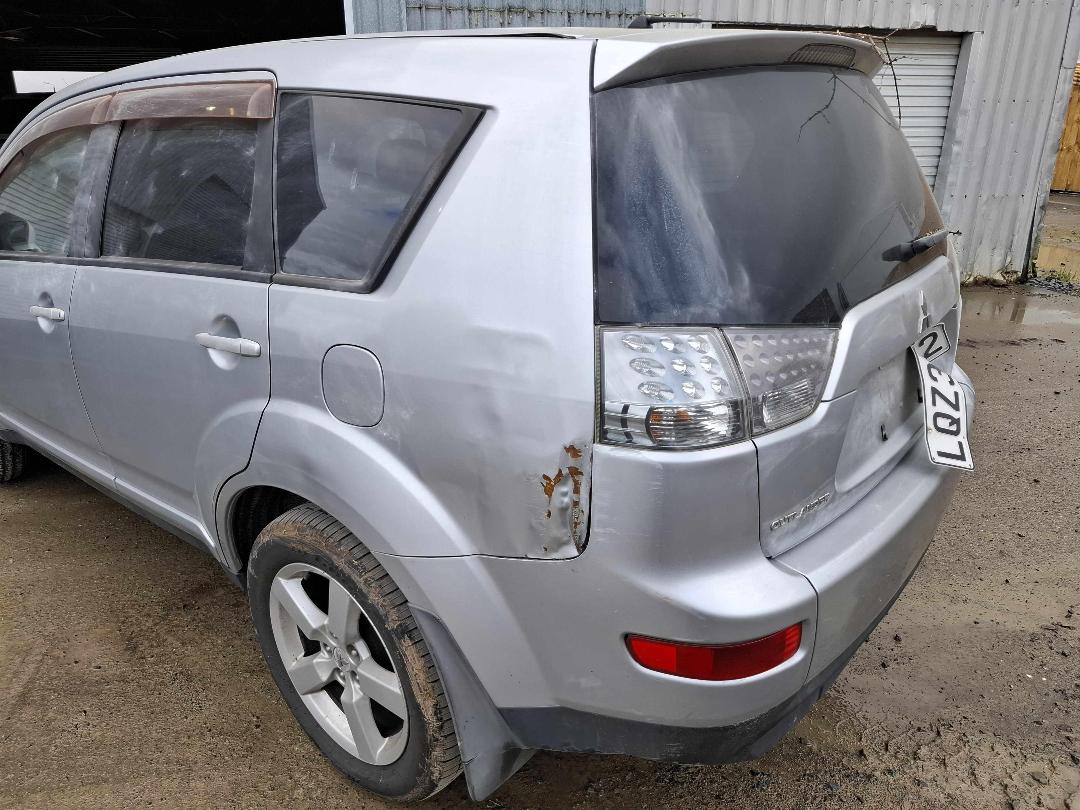 Photo '4' of Mitsubishi Outlander Photo '4' of Mitsubishi Outlander