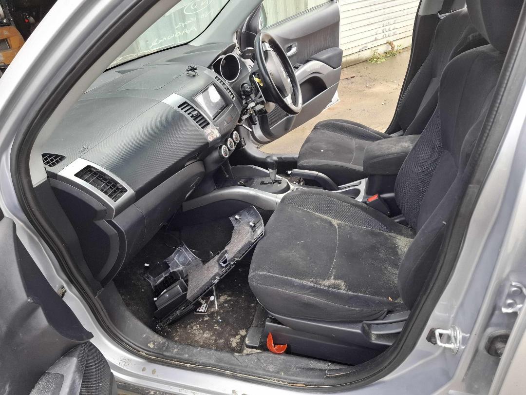 Photo '14' of Mitsubishi Outlander Photo '14' of Mitsubishi Outlander