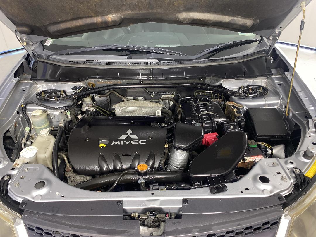 Photo '13' of Mitsubishi Outlander Photo '13' of Mitsubishi Outlander