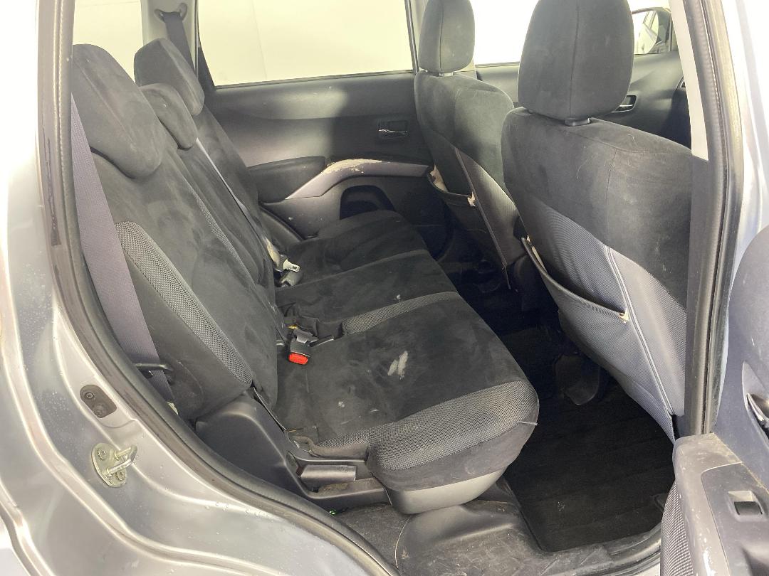 Photo '20' of Mitsubishi Outlander Photo '20' of Mitsubishi Outlander