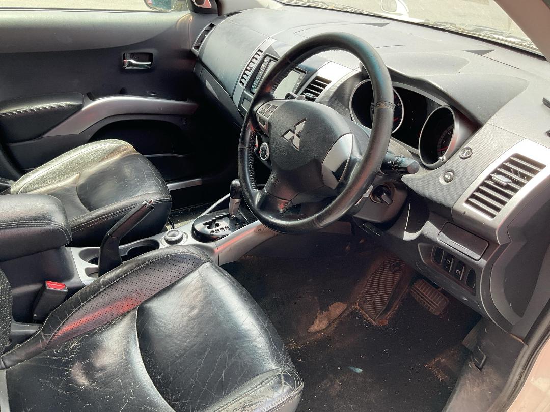 Photo '19' of Mitsubishi Outlander Photo '19' of Mitsubishi Outlander