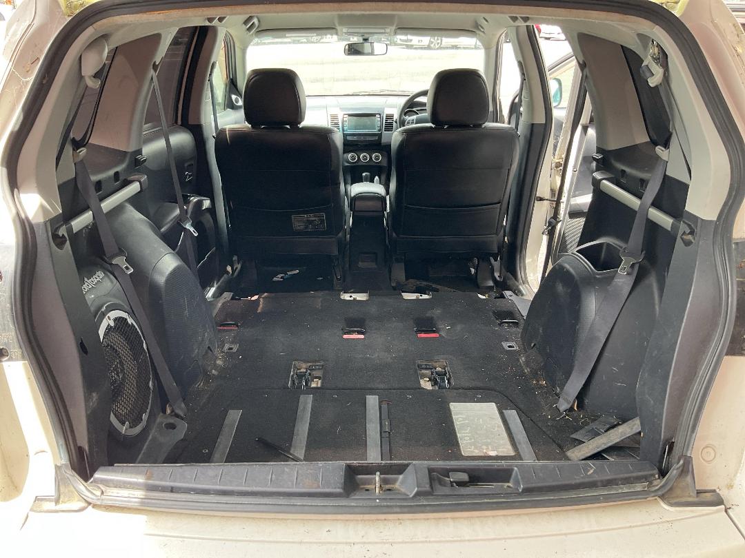 Photo '22' of Mitsubishi Outlander Photo '22' of Mitsubishi Outlander