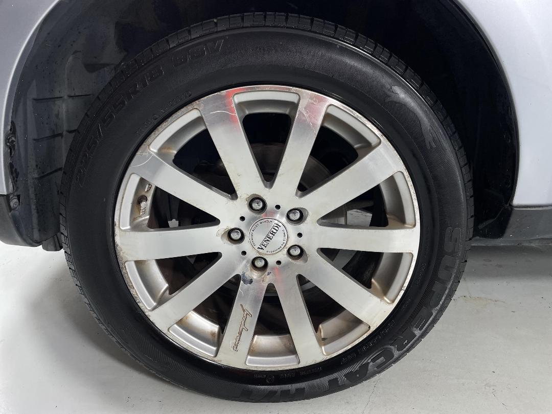 Photo '10' of Mitsubishi Outlander