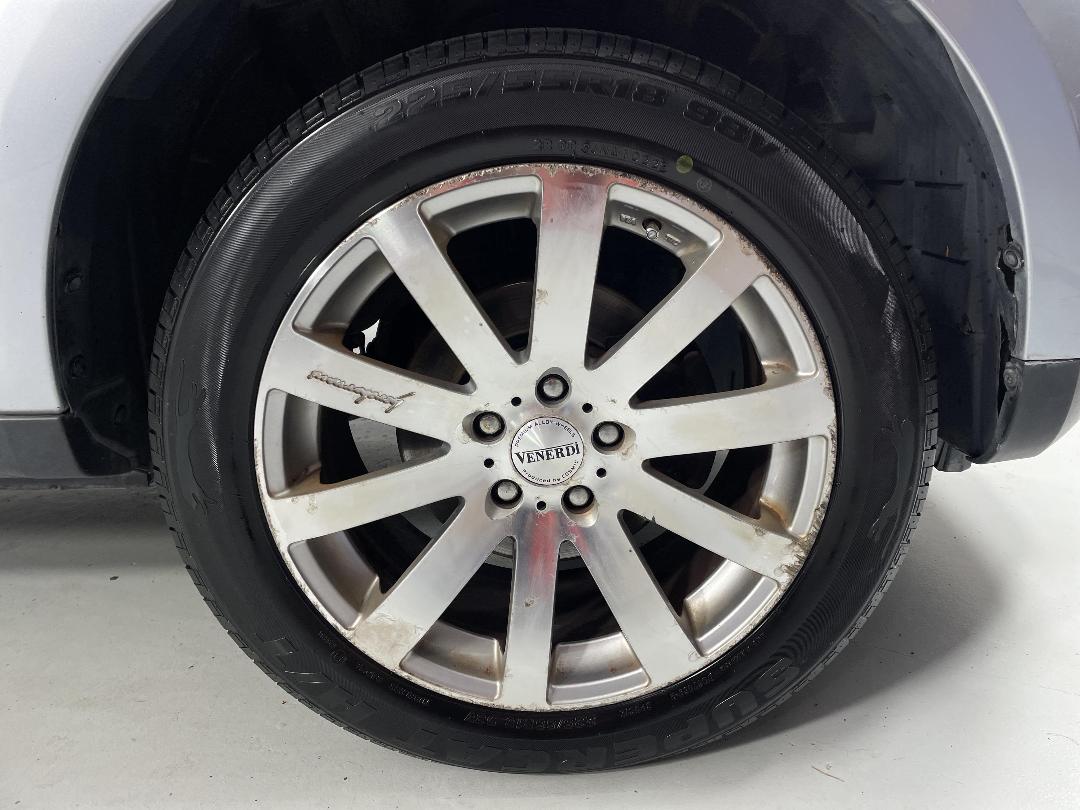 Photo '9' of Mitsubishi Outlander