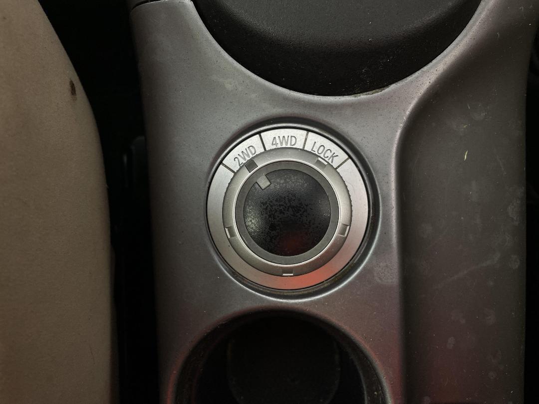 Photo '24' of Mitsubishi Outlander