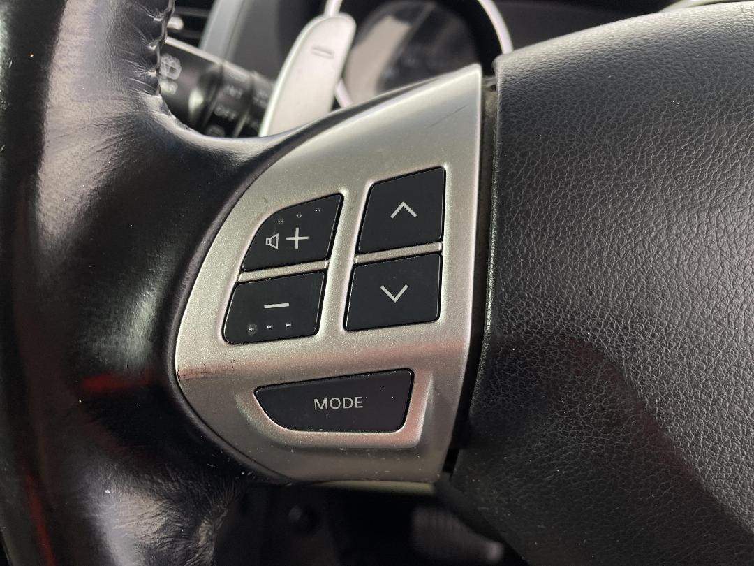 Photo '23' of Mitsubishi Outlander