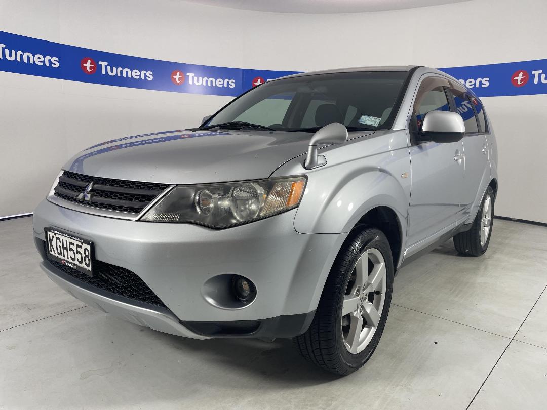 Photo '4' of Mitsubishi Outlander