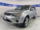 Thumbnail '4' of Mitsubishi Outlander