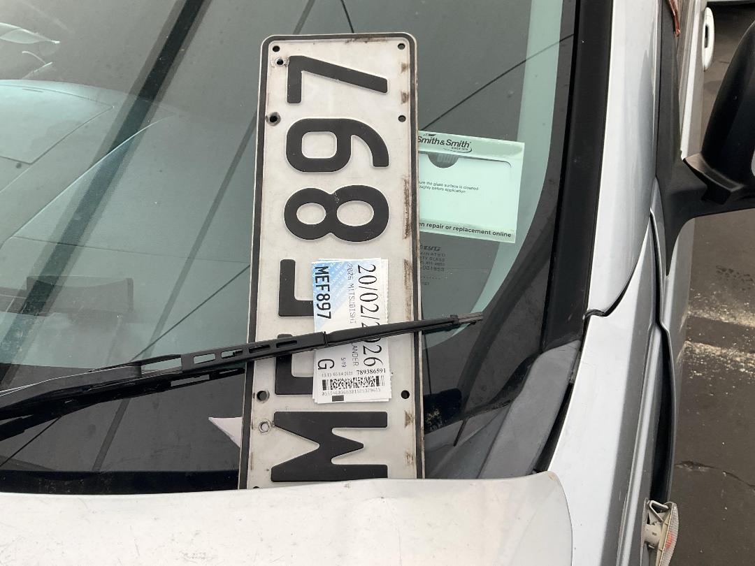 Photo '14' of Mitsubishi Outlander