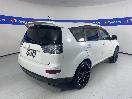 Thumbnail '7' of Mitsubishi Outlander