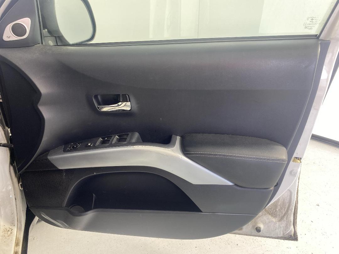 Photo '15' of Mitsubishi Outlander