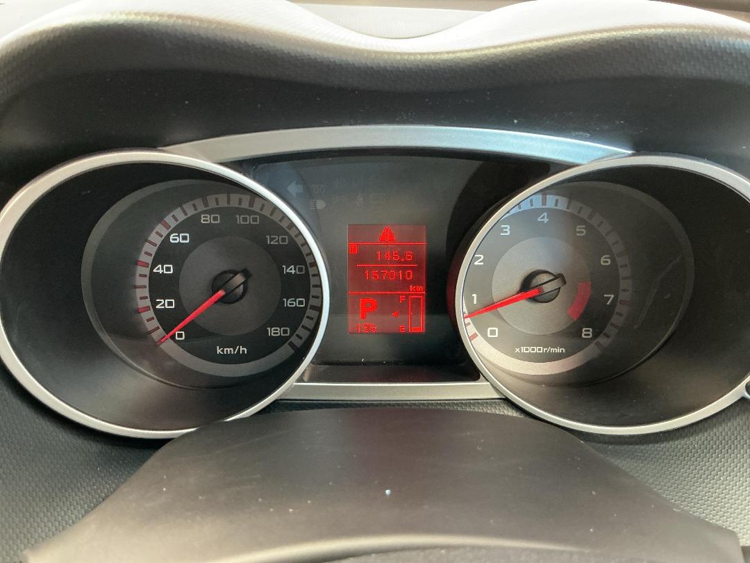 Photo '21' of Mitsubishi Outlander