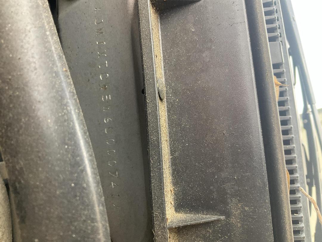 Photo '15' of Mitsubishi Outlander LS Photo '15' of Mitsubishi Outlander LS