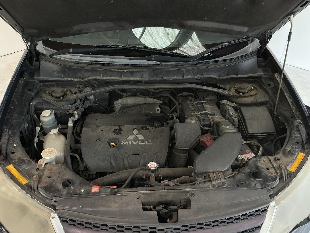 Photo '13' of Mitsubishi Outlander Photo '13' of Mitsubishi Outlander