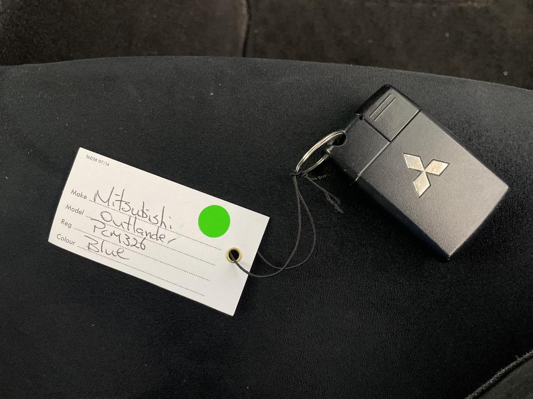 Photo '22' of Mitsubishi Outlander Photo '22' of Mitsubishi Outlander