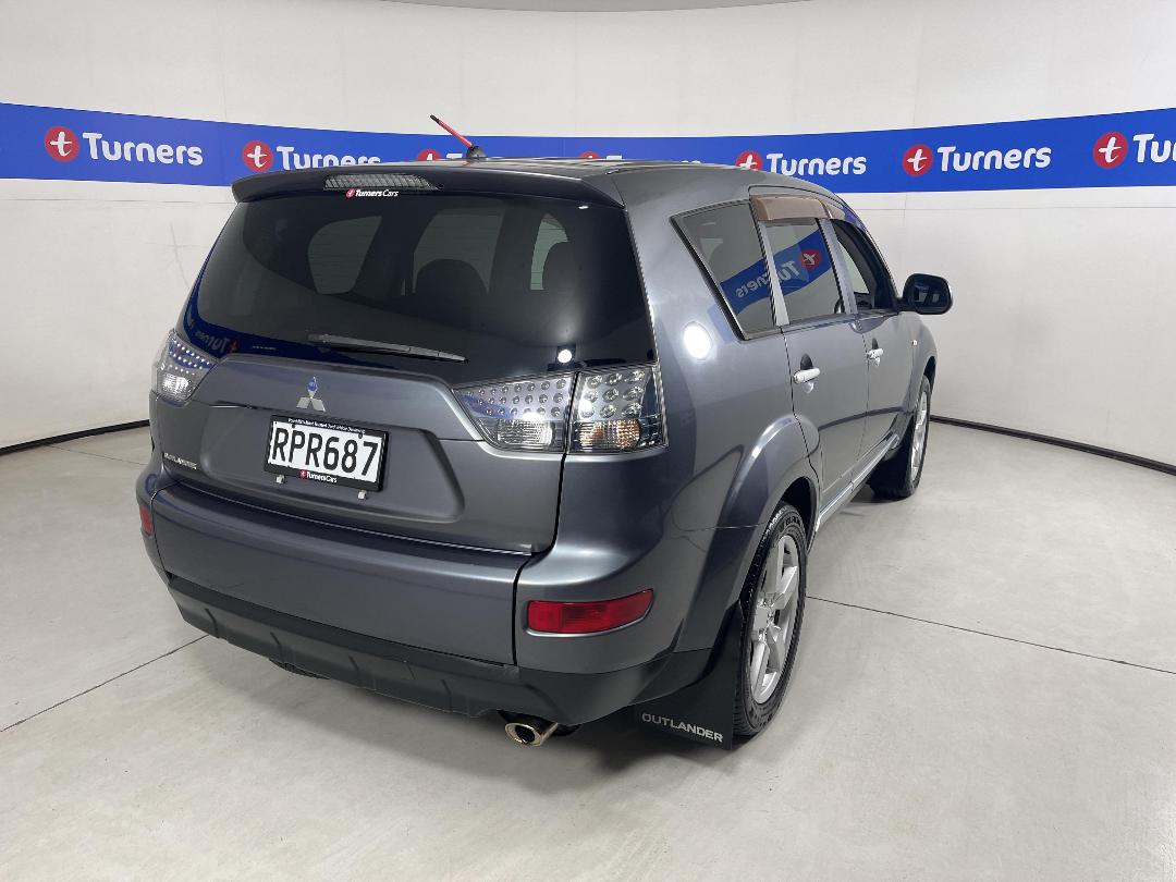 Photo '7' of Mitsubishi Outlander Photo '7' of Mitsubishi Outlander