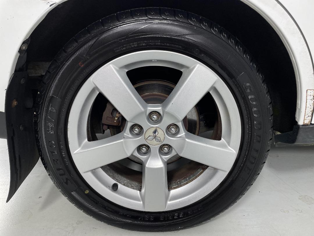 Photo '12' of Mitsubishi Outlander Photo '12' of Mitsubishi Outlander