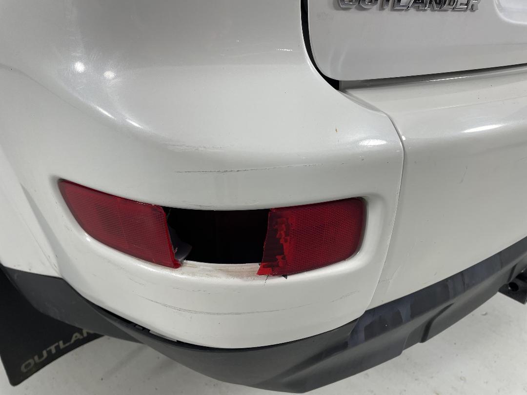 Photo '31' of Mitsubishi Outlander Photo '31' of Mitsubishi Outlander