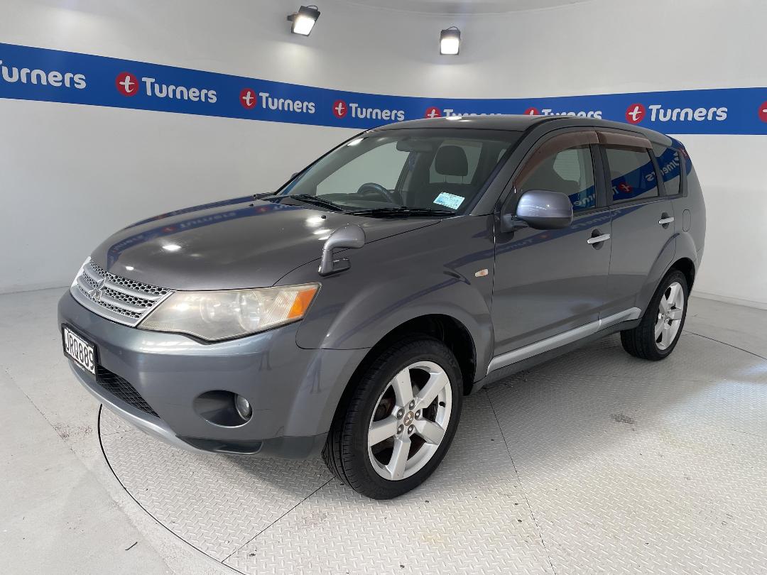 Photo '4' of Mitsubishi Outlander