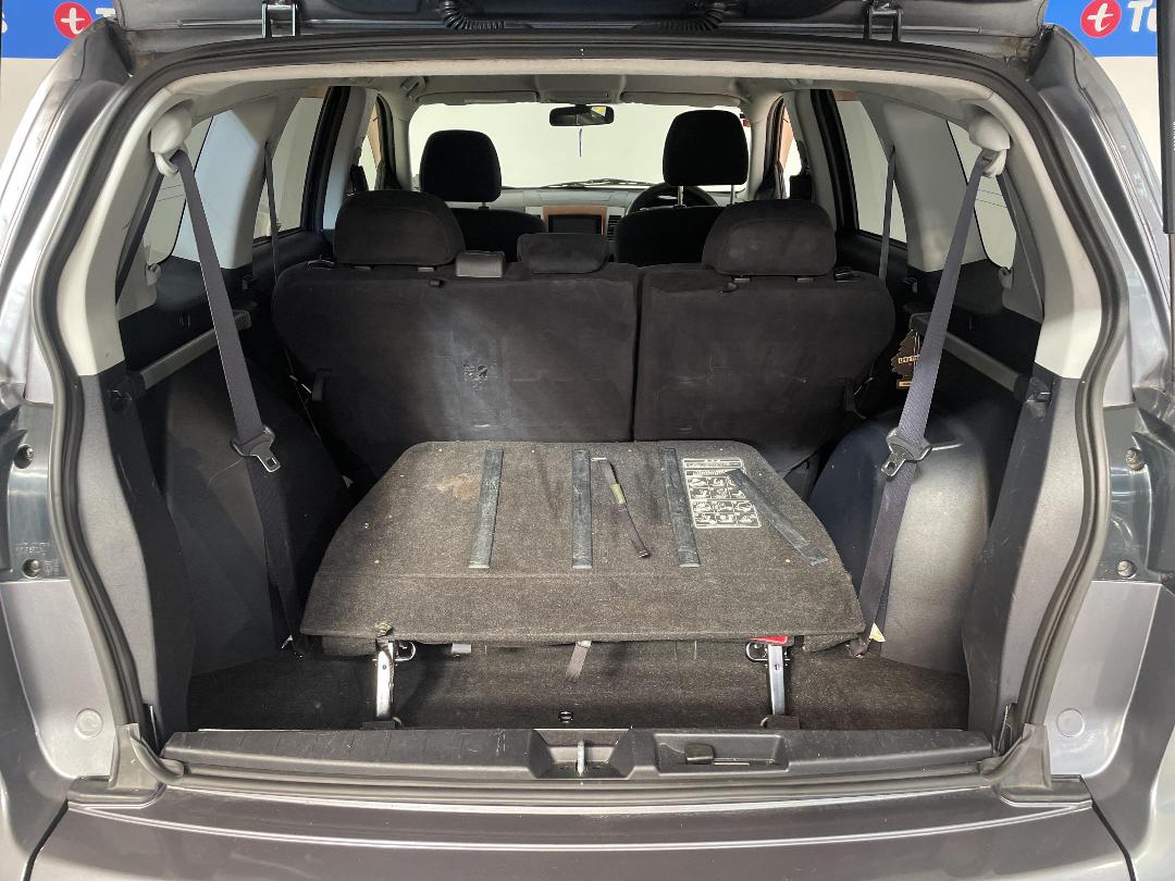 Photo '14' of Mitsubishi Outlander