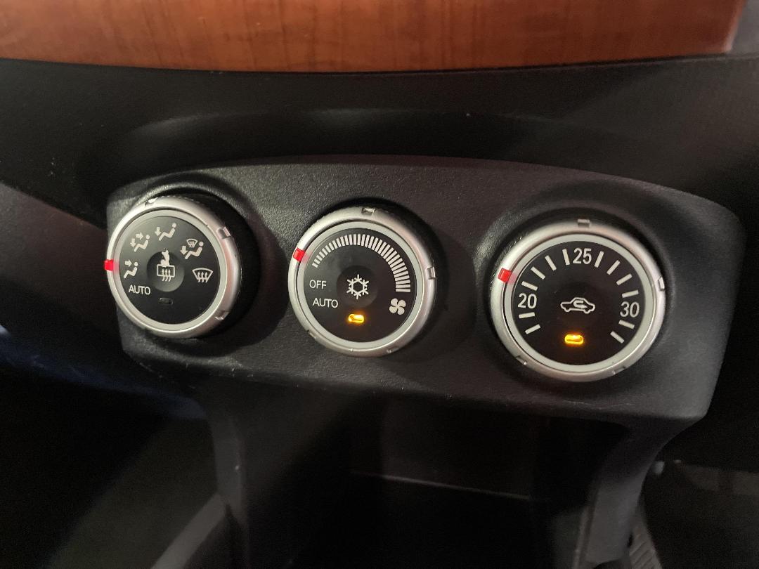 Photo '30' of Mitsubishi Outlander