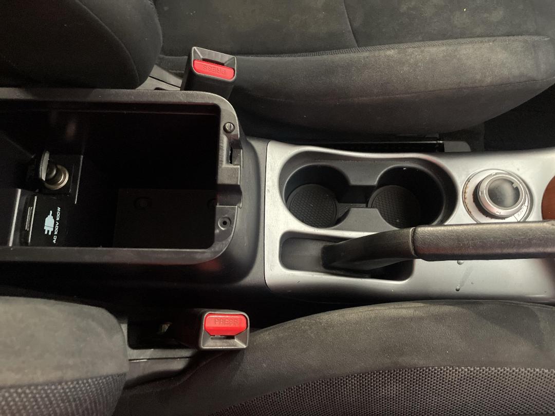 Photo '32' of Mitsubishi Outlander