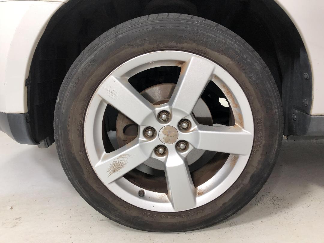 Photo '10' of Mitsubishi Outlander Photo '10' of Mitsubishi Outlander