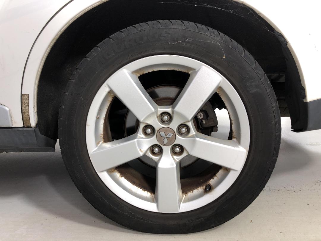 Photo '11' of Mitsubishi Outlander Photo '11' of Mitsubishi Outlander