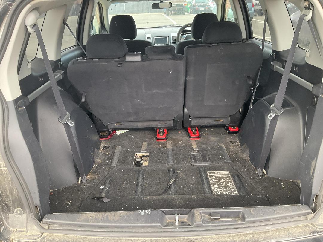 Photo '11' of Mitsubishi Outlander Photo '11' of Mitsubishi Outlander