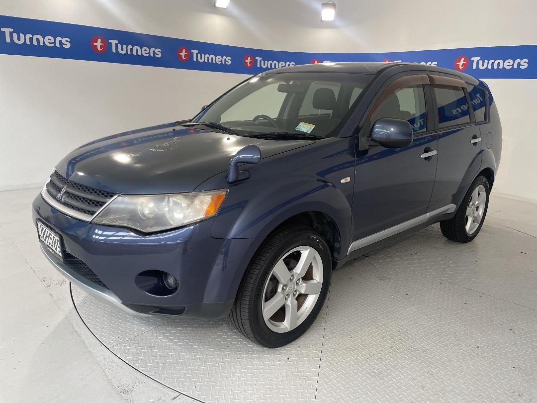 Photo '4' of Mitsubishi Outlander