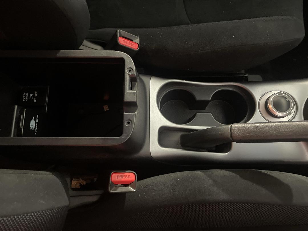 Photo '32' of Mitsubishi Outlander