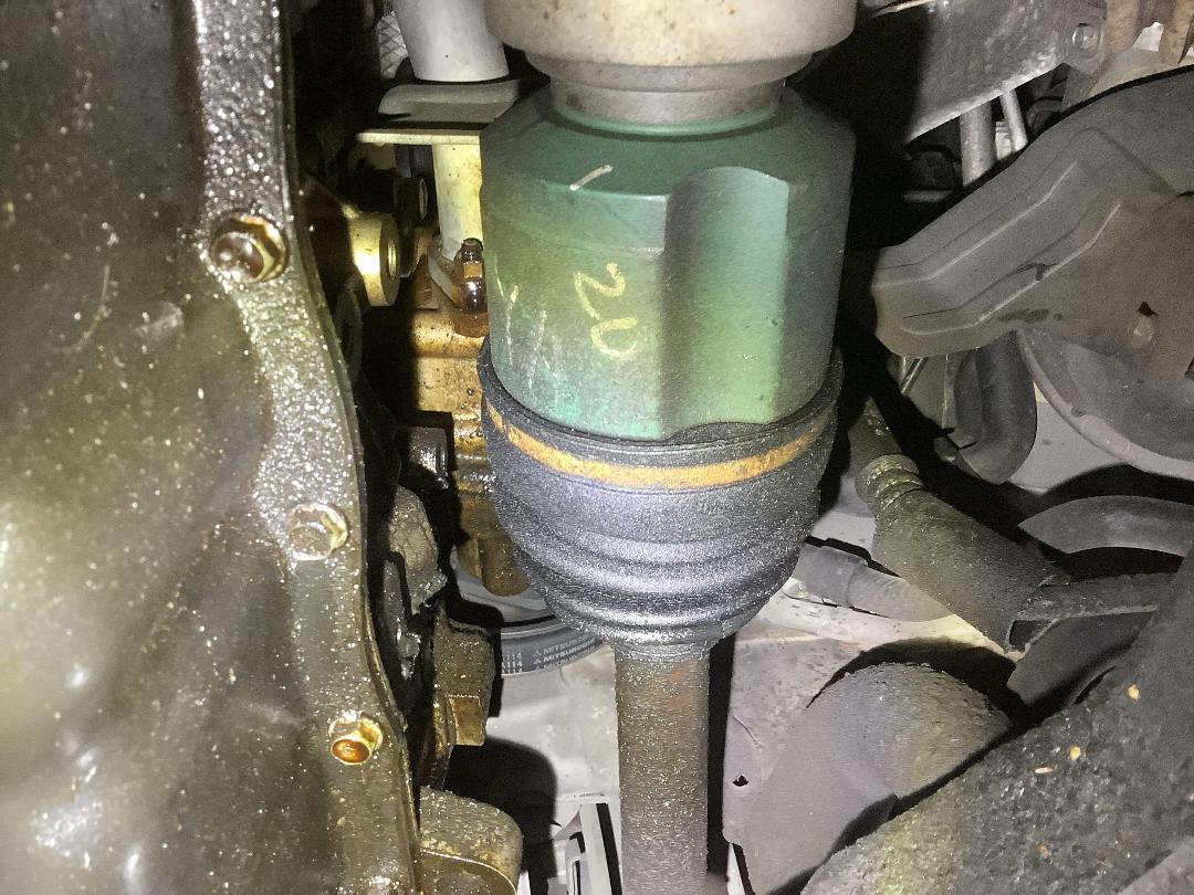 Photo '23' of Mitsubishi Outlander