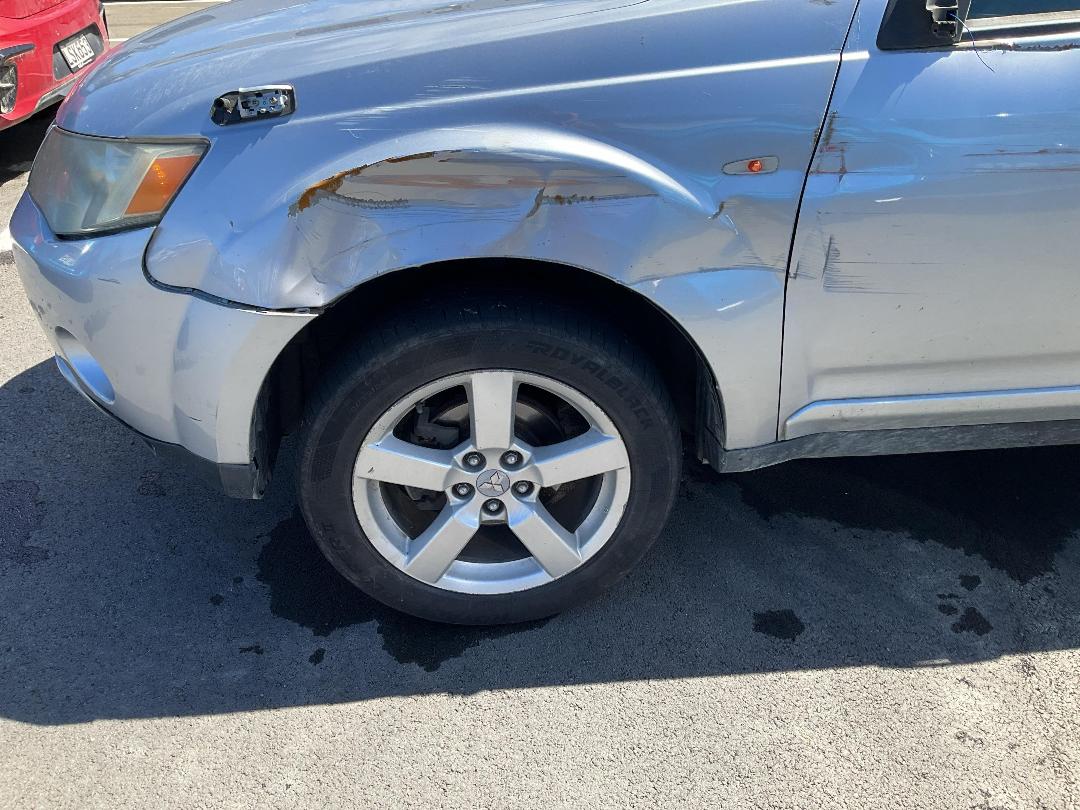 Photo '5' of Mitsubishi Outlander Photo '5' of Mitsubishi Outlander