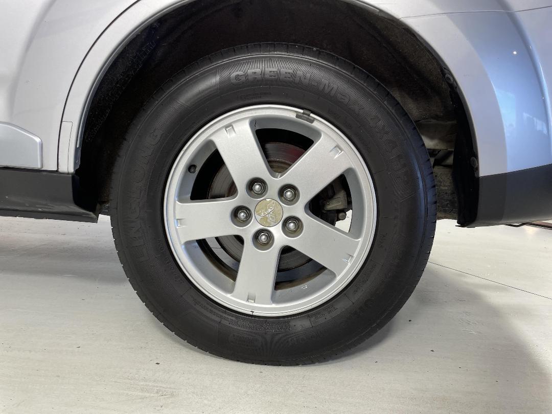 Photo '11' of Mitsubishi Outlander