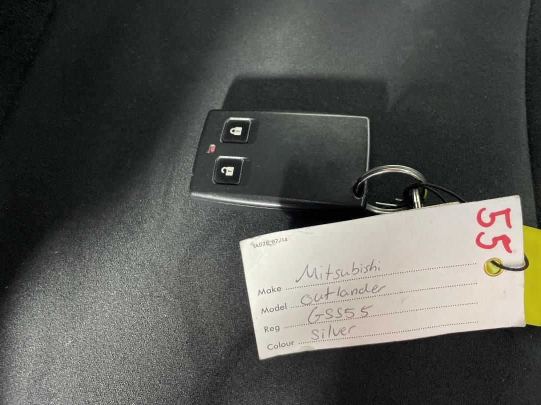 Photo '22' of Mitsubishi Outlander