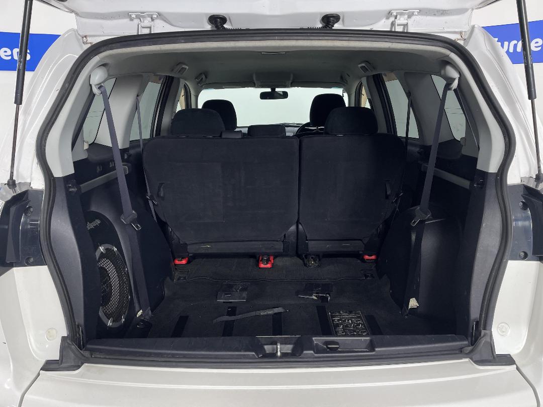 Photo '14' of Mitsubishi Outlander