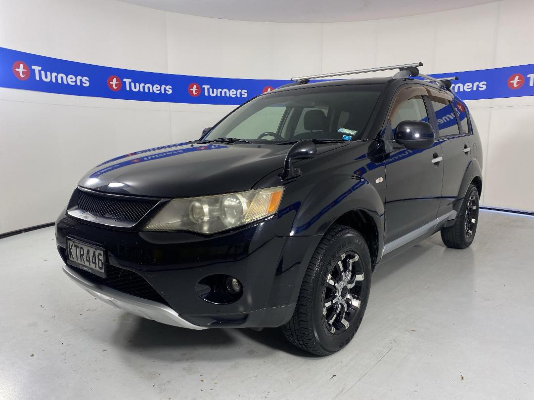 Photo '4' of Mitsubishi Outlander