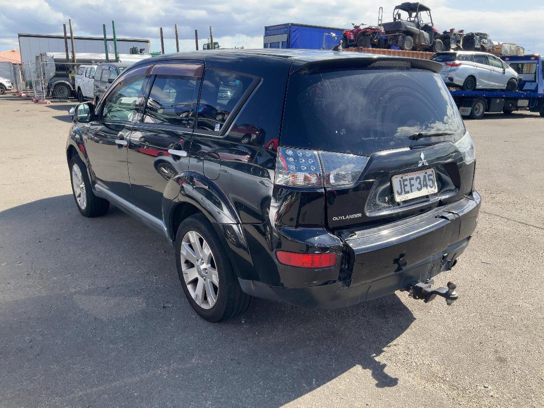 Photo '4' of Mitsubishi Outlander