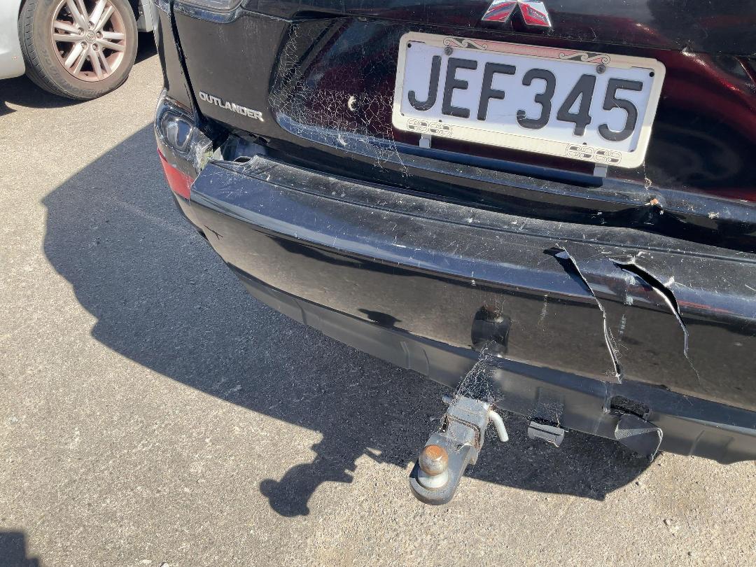 Photo '7' of Mitsubishi Outlander