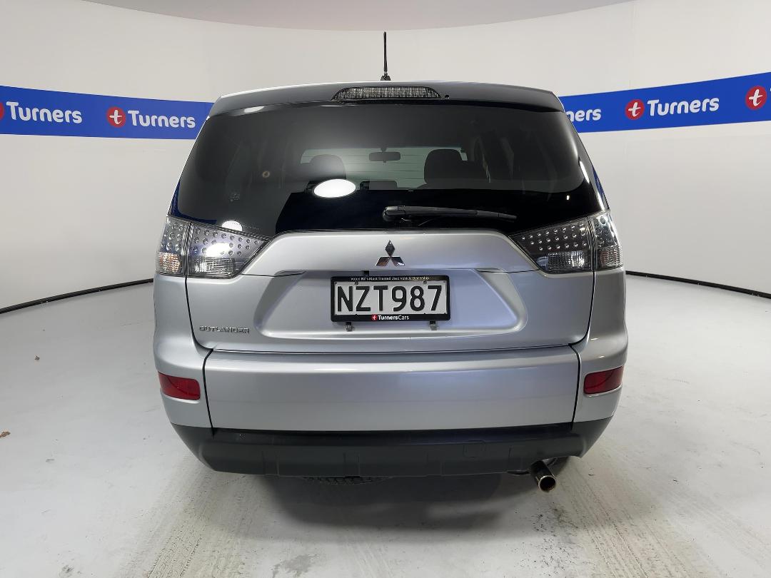 Photo '6' of Mitsubishi Outlander Photo '6' of Mitsubishi Outlander