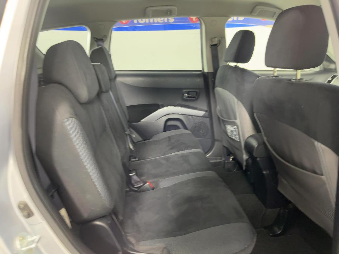 Photo '20' of Mitsubishi Outlander Photo '20' of Mitsubishi Outlander