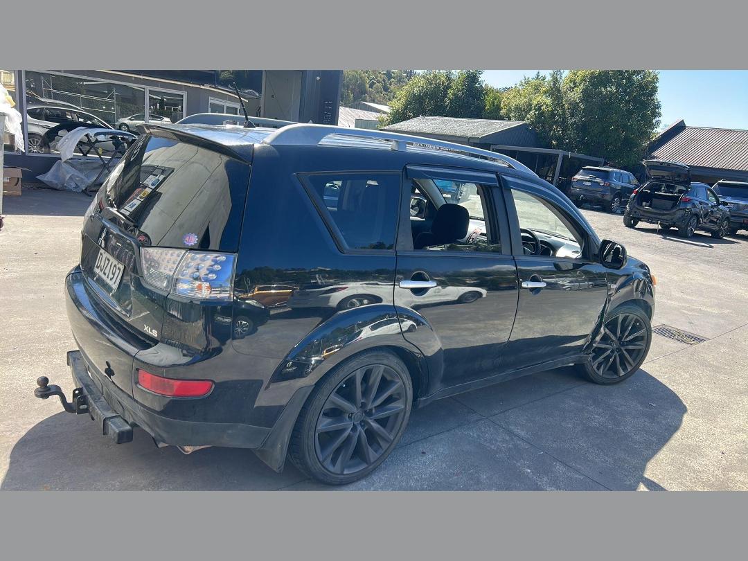 Photo '5' of Mitsubishi Outlander XLS