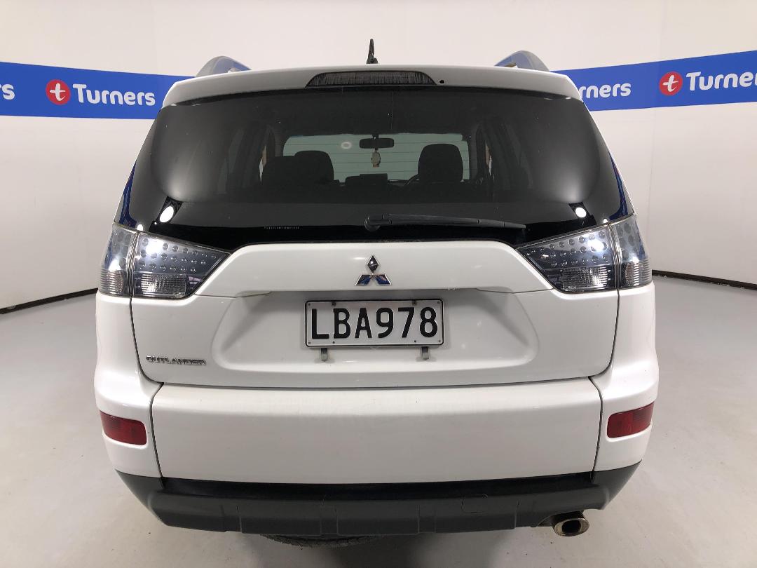 Photo '6' of Mitsubishi Outlander Photo '6' of Mitsubishi Outlander