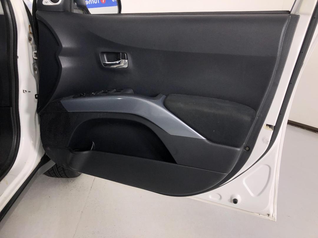 Photo '15' of Mitsubishi Outlander Photo '15' of Mitsubishi Outlander