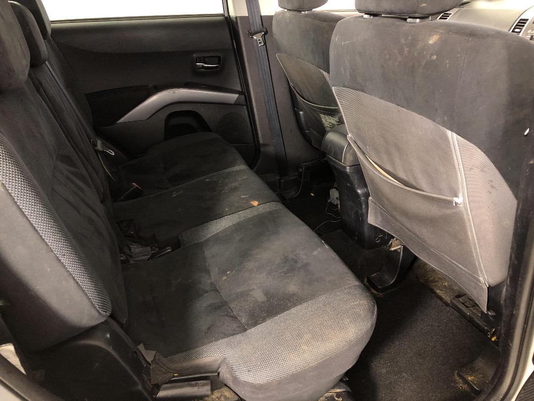 Photo '20' of Mitsubishi Outlander Photo '20' of Mitsubishi Outlander