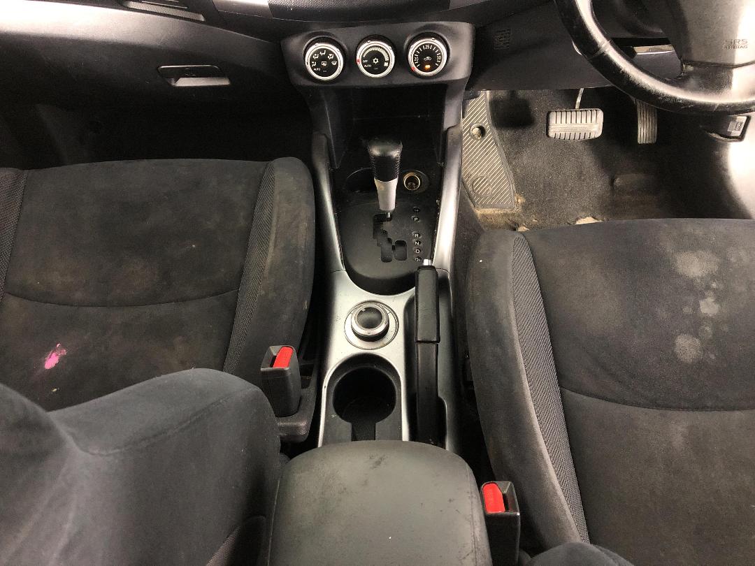 Photo '18' of Mitsubishi Outlander Photo '18' of Mitsubishi Outlander