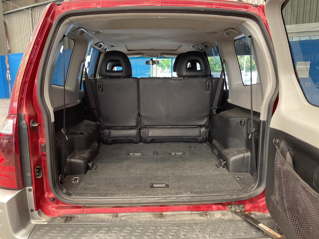 Photo '12' of Mitsubishi Pajero Exceed LWB