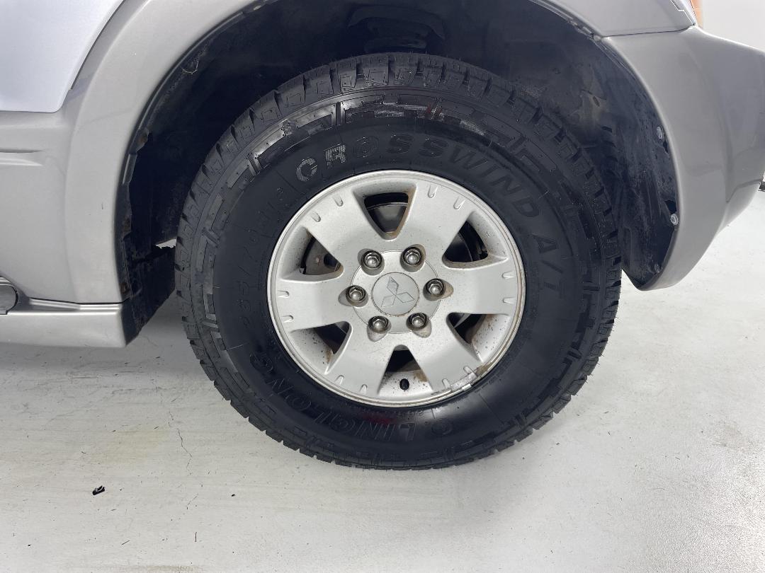 Photo '9' of Mitsubishi Pajero