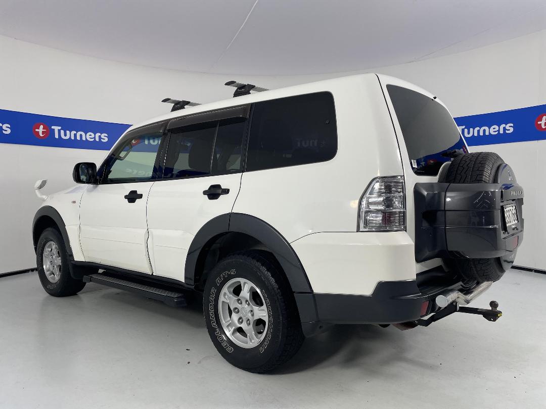 Photo '5' of Mitsubishi Pajero