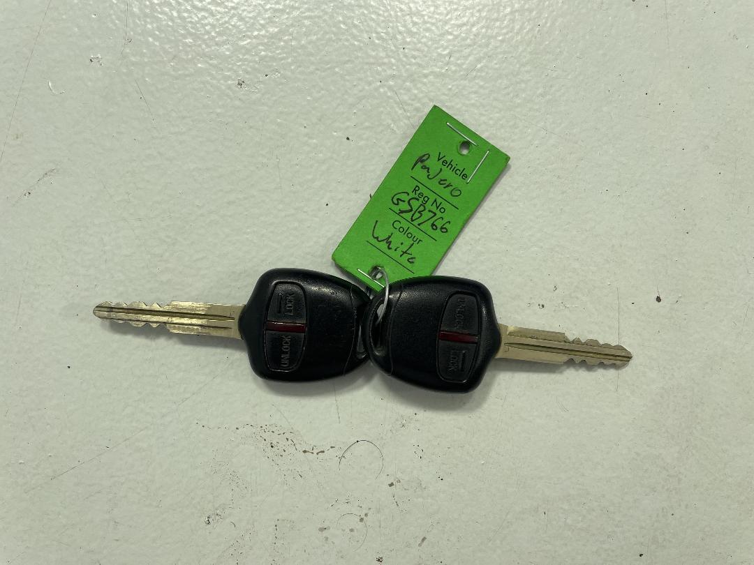 Photo '22' of Mitsubishi Pajero